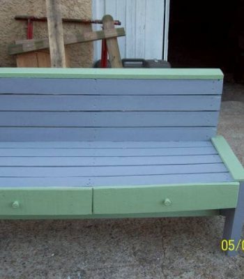 Pallet Bench with Drawers