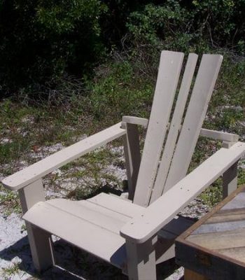 recycled pallet adirondack chair