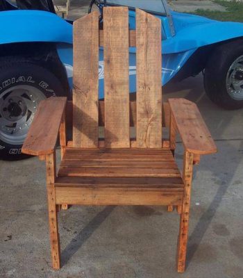 recycled pallet chair