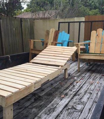 recycled pallet lounge chair