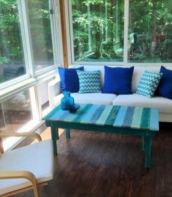 wooden pallet turquoise coffee table