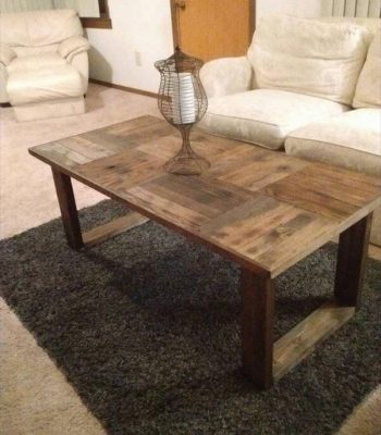 Reclaimed pallet vintage coffee table