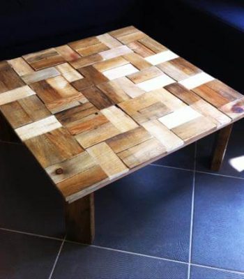 recycled pallet coffee table with patterned top