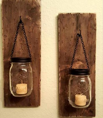 Gorgeous pallet and mason jar candle holders